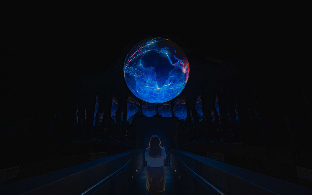 Singapore Odyssea globe